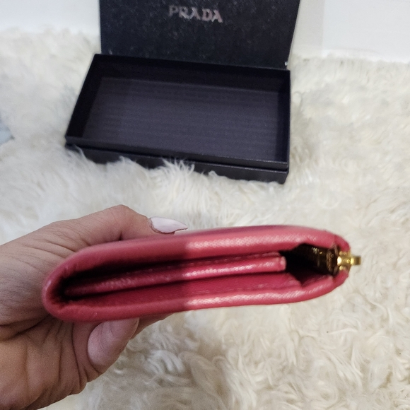 Prada peonia pink   saffiano leather zip around wallet with box - Picture 8 of 17